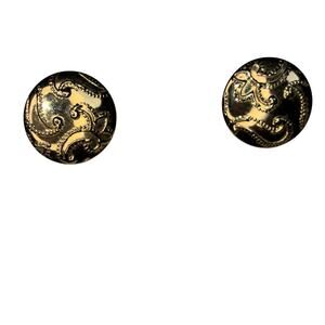 Vintage Gold Tone Paisley Dome Stud Earrings Round Repousse Beaded Edge